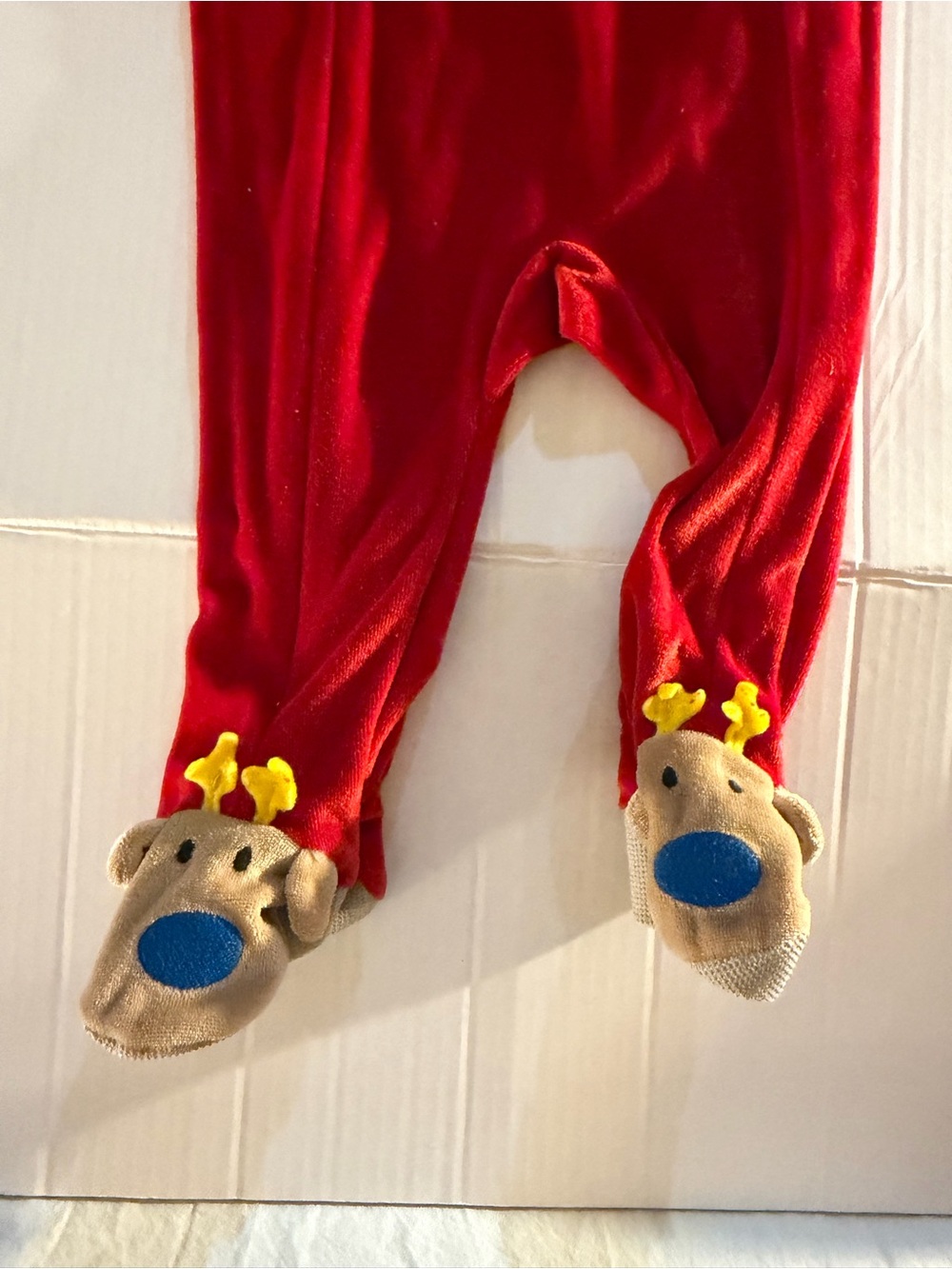 #306 Red Baby One-Piece Footed Romper with Reindeer Appliqué - Picture 2 of 6